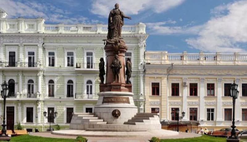 Автобусні рейси - Кам'янське (Дніпродзержинськ) - Одеса Фото 1
